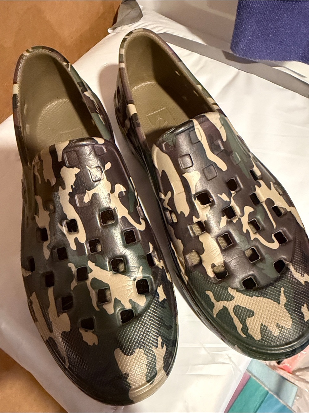 Boys vans Camo Slip-On Casual Shoes - Green/Tan